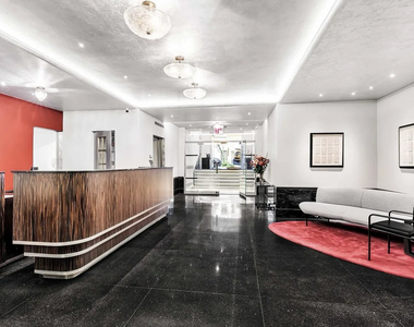 307-310 East 44th Street, Unit 1705 - Photo Thumbnail 11