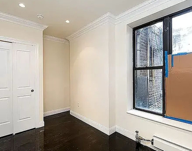 244 East 78th Street - Photo Thumbnail 3