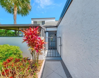 3141 Heatherwood Lane - Photo Thumbnail 4