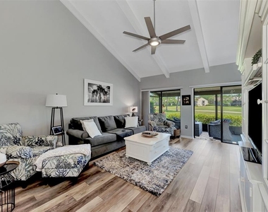 3141 Heatherwood Lane - Photo Thumbnail 10