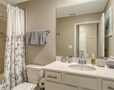 17655 Opal Sand Drive - Photo Thumbnail 32