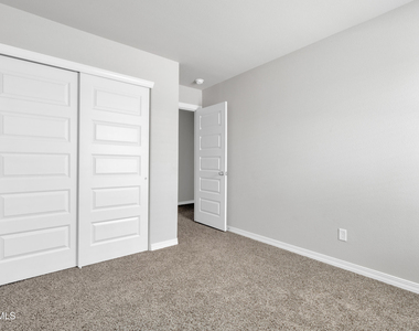 12260 Desert Wolf Avenue - Photo Thumbnail 38