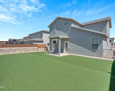 12260 Desert Wolf Avenue - Photo Thumbnail 3