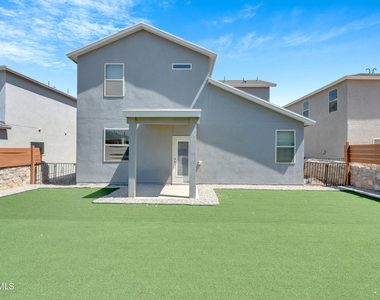 12260 Desert Wolf Avenue - Photo Thumbnail 42