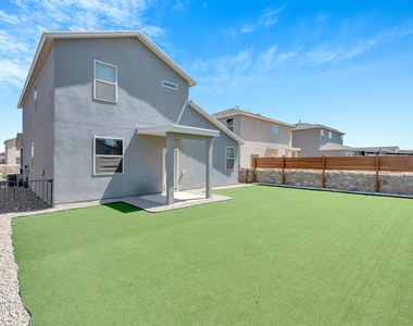 12260 Desert Wolf Avenue - Photo Thumbnail 43