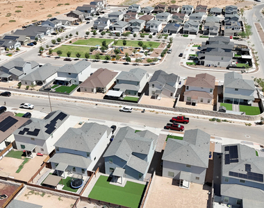 12260 Desert Wolf Avenue - Photo Thumbnail 45