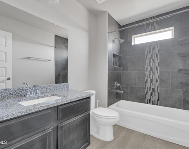12260 Desert Wolf Avenue - Photo Thumbnail 33