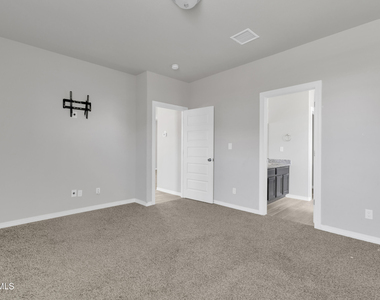 12260 Desert Wolf Avenue - Photo Thumbnail 12