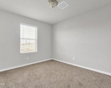 12260 Desert Wolf Avenue - Photo Thumbnail 36
