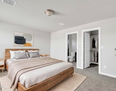 12260 Desert Wolf Avenue - Photo Thumbnail 52