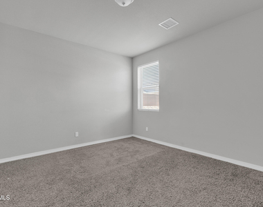 12260 Desert Wolf Avenue - Photo Thumbnail 24