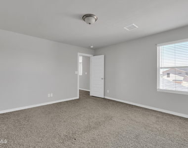 12260 Desert Wolf Avenue - Photo Thumbnail 31