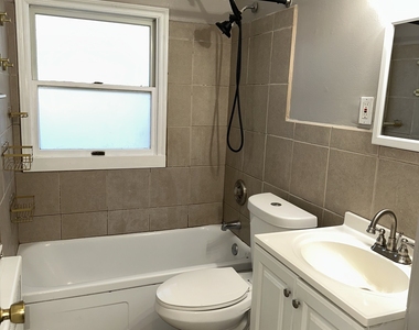 466 Merritt Street - Photo Thumbnail 5