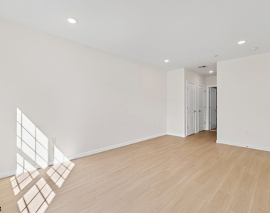 70 Ridgedale - Photo Thumbnail 13