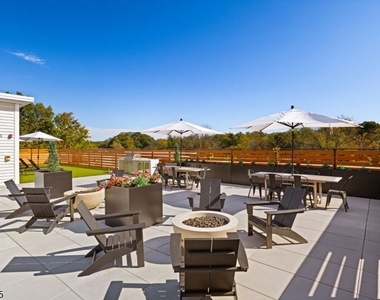 70 Ridgedale Ave - Photo Thumbnail 17
