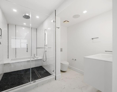 545 S Fort Lauderdale Beach Boulevard - Photo Thumbnail 12