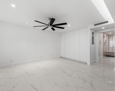 545 S Fort Lauderdale Beach Boulevard - Photo Thumbnail 10