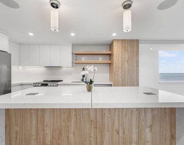 545 S Fort Lauderdale Beach Boulevard - Photo Thumbnail 2