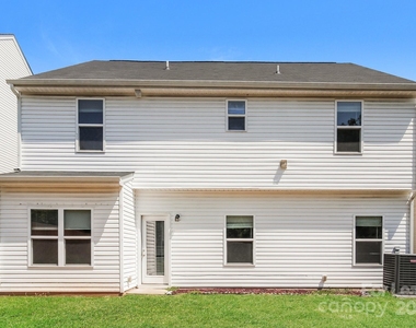 8427 Paw Valley Lane - Photo Thumbnail 14