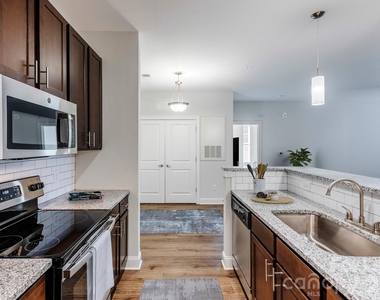12509 Crown Park Court - Photo Thumbnail 16