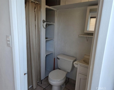15718 1/2 Larch Avenue - Photo Thumbnail 19