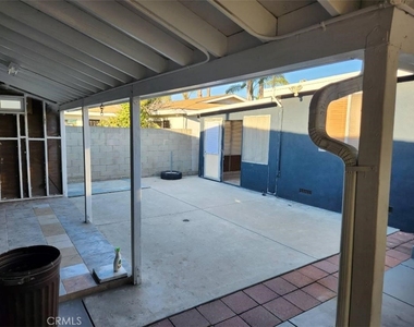 15718 1/2 Larch Avenue - Photo Thumbnail 11