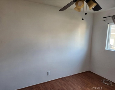 15718 1/2 Larch Avenue - Photo Thumbnail 5
