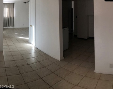 15718 1/2 Larch Avenue - Photo Thumbnail 31