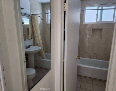 15718 1/2 Larch Avenue - Photo Thumbnail 6