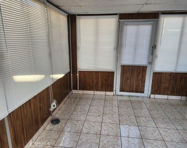 15718 1/2 Larch Avenue - Photo Thumbnail 27