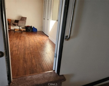 15718 1/2 Larch Avenue - Photo Thumbnail 16