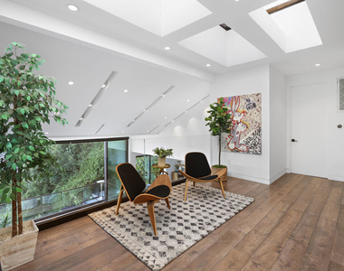8514 Franklin Avenue - Photo Thumbnail 21