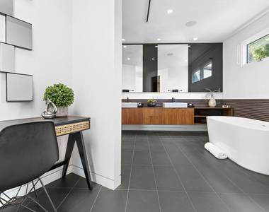 8514 Franklin Avenue - Photo Thumbnail 30