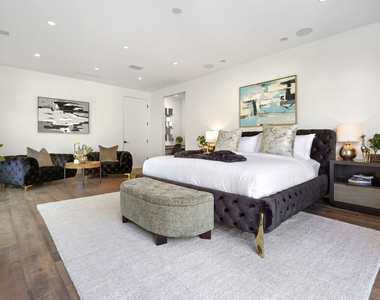 8514 Franklin Avenue - Photo Thumbnail 27