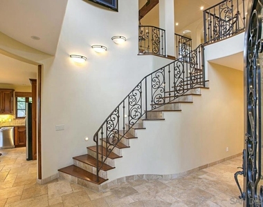 1150 Pine St - Photo Thumbnail 5