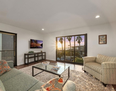 307 Prospect St - Photo Thumbnail 4