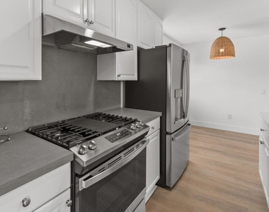 72629 Edgehill Drive - Photo Thumbnail 18