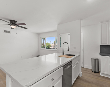 72629 Edgehill Drive - Photo Thumbnail 16