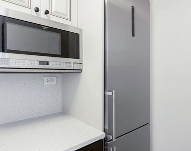 417 East 57th Street, Unit 4a - Photo Thumbnail 3