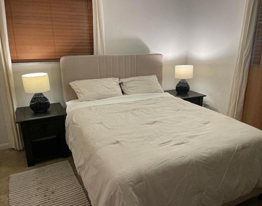187 Auburn Drive - Photo Thumbnail 9