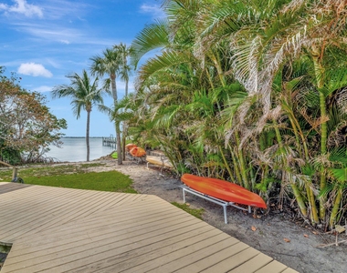 1555 Ne Ocean Boulevard - Photo Thumbnail 30