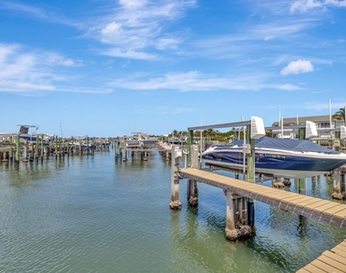 1555 Ne Ocean Boulevard - Photo Thumbnail 31