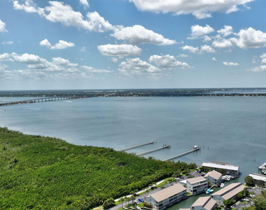 1555 Ne Ocean Boulevard - Photo Thumbnail 32