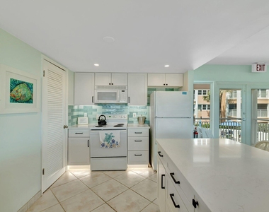 1555 Ne Ocean Boulevard - Photo Thumbnail 44
