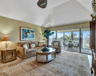 1555 Ne Ocean Boulevard - Photo Thumbnail 8