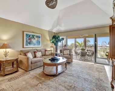 1555 Ne Ocean Boulevard - Photo Thumbnail 5
