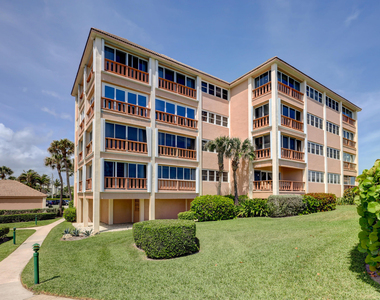 1555 Ne Ocean Boulevard - Photo Thumbnail 10