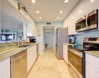 1555 Ne Ocean Boulevard - Photo Thumbnail 18