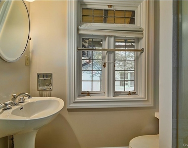 8 Old Park Road - Photo Thumbnail 15