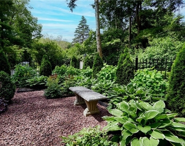 8 Old Park Road - Photo Thumbnail 1